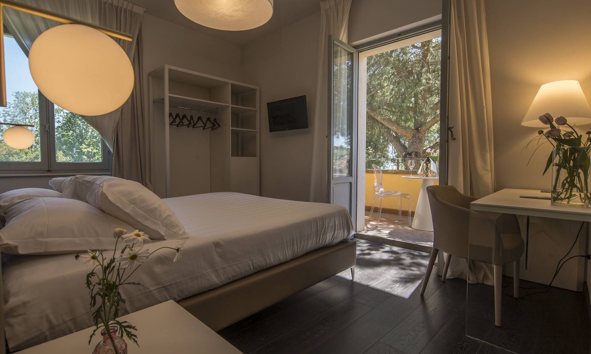 Isola Polvese Hotel | Isola Polvese Resort