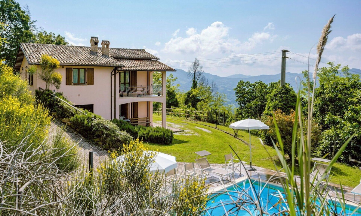 Acqualagna Villa | Italian Experience- Villa Altavista