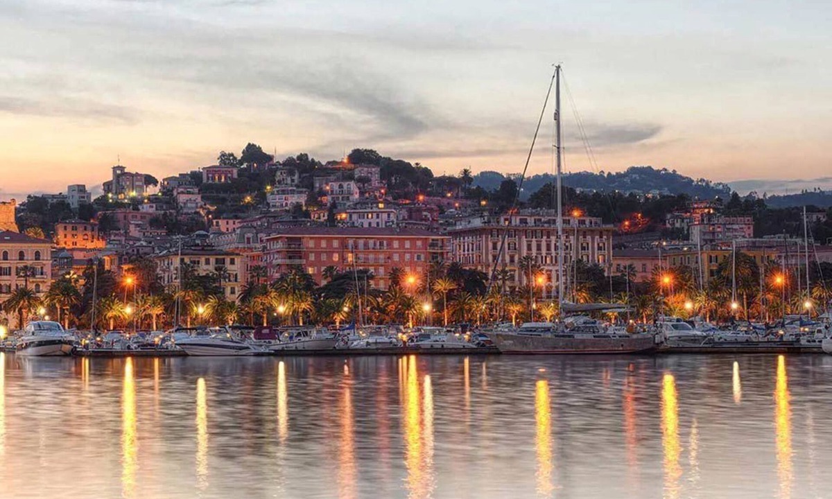 La Spezia Historic Centre Hotel | King Property