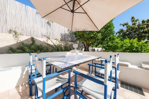 Lipari Historic Centre Villa | La Casa Bianca