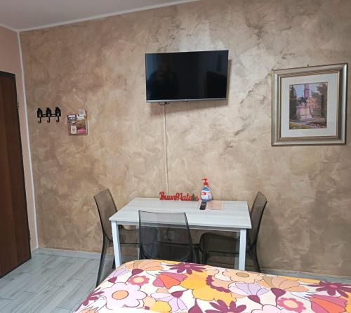 Est Apartment | LA CASA DI CHICCO E GINNY