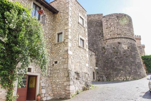 Celano House | La Contessa