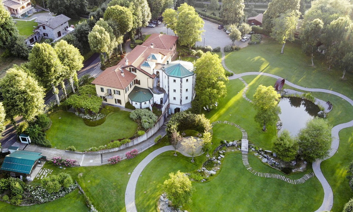 Lanzo d'Intelvi Hotel | La Locanda del Notaio