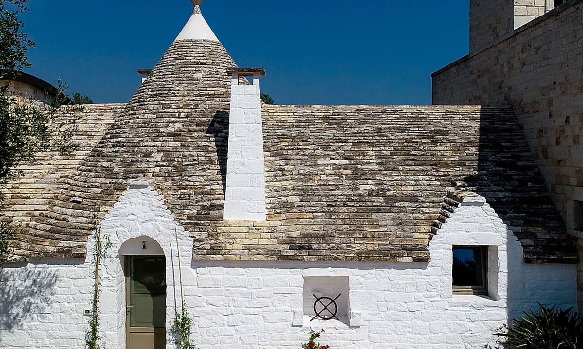 L'Assunta House | La Matrona | Intimate and enveloping trullo dwelling