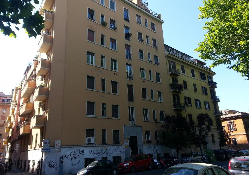 Testaccio House | La Riva Sinistra
