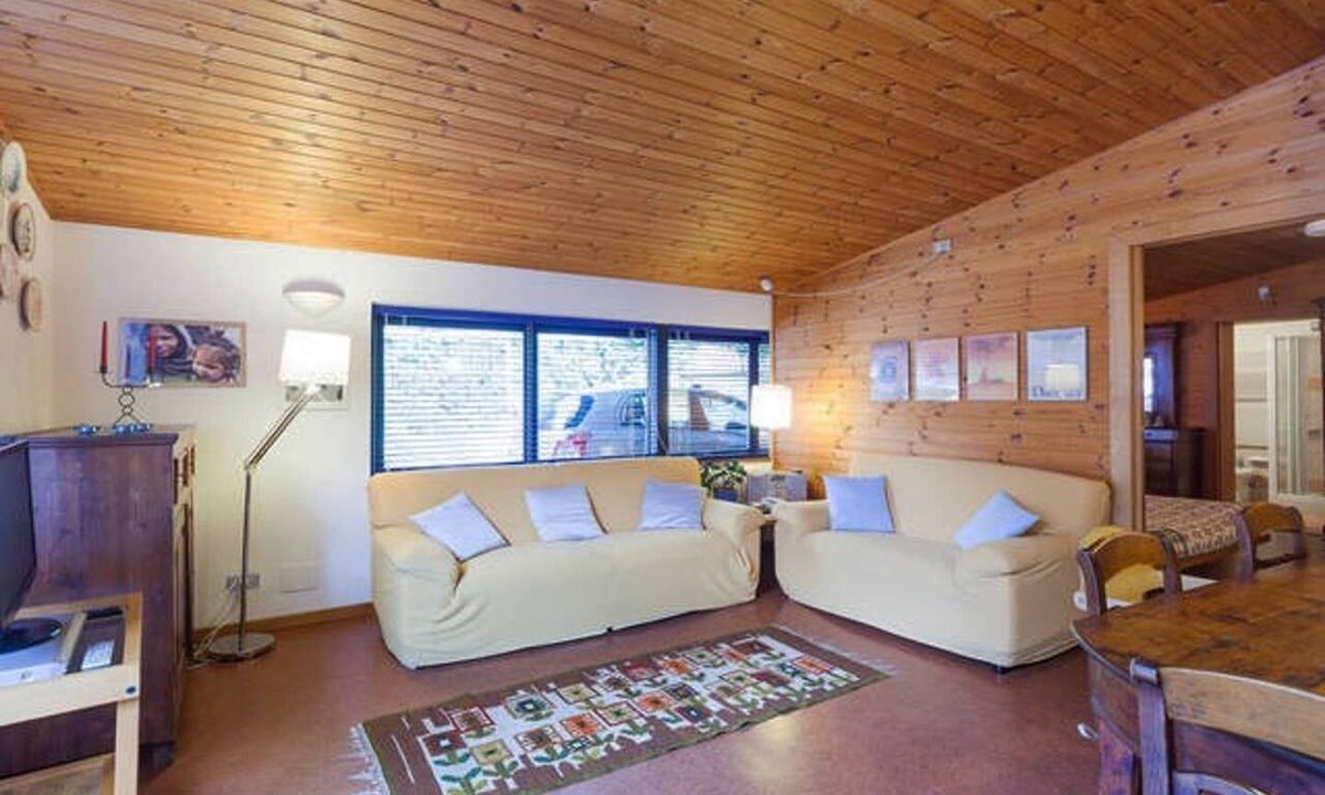 Arcugnano Apartment | La Rosa: elegant apartment with swimming pool and large park
