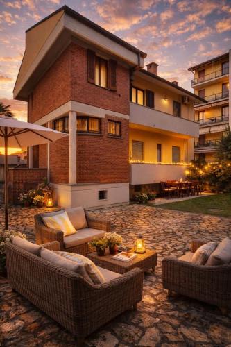 Magenta Apartment | La Torre di Cry & Cry -Intera casa con Patio , 3 camere e 2 bagni