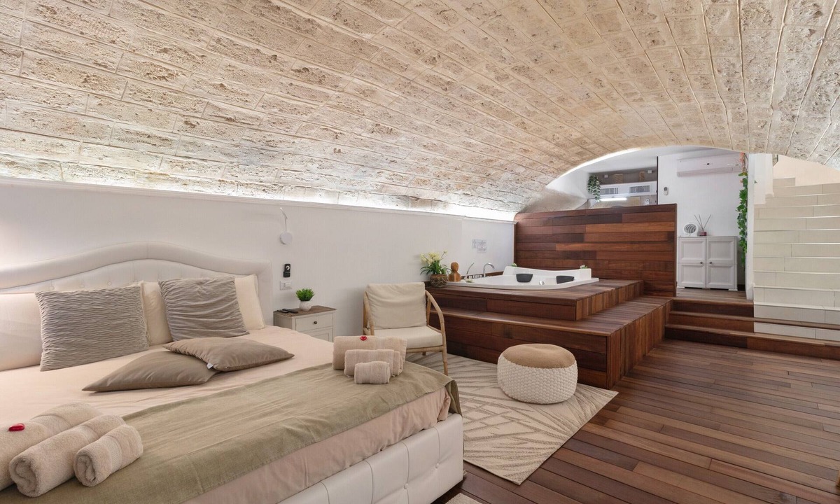 Bari City Centre Apartment | 'Lc Luxury' Apartment with Wi-Fi and Air Conditioning