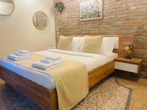 Roverchiara Hotel | Le 4 Camere