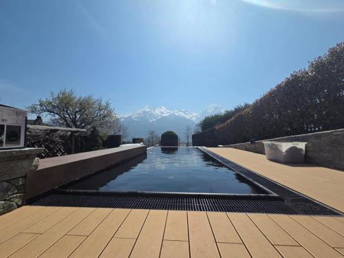 Verrayes House | Les Vrais Rayons