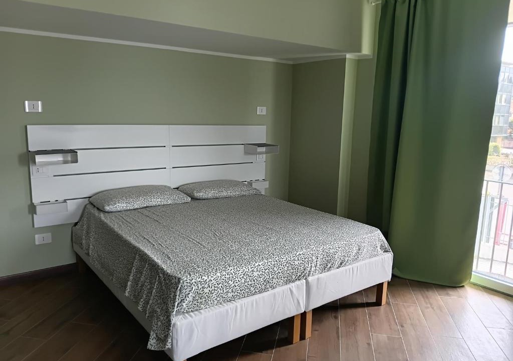 Novegro Hotel | - Linate Home Suite- FREE Early check in upon availibility - onsite secure parking and 10 minutes by walk from-to airport - Con parcheggio sorvegliato e a 10 minuti a piedi da per aeroporto-
