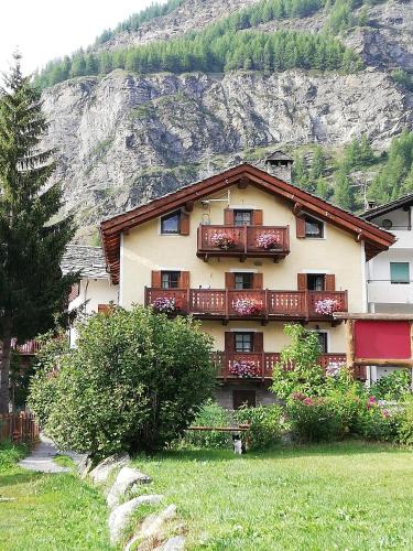 Cogne Apartment | Livio & Gianna