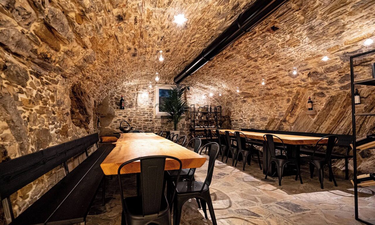 Montevecchia Hotel | Locanda Moderna Carlambroeus