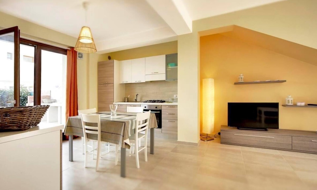 Punta Secca Apartment | Lovely Apartment in Punta Secca with Private Garden and Close to Beach