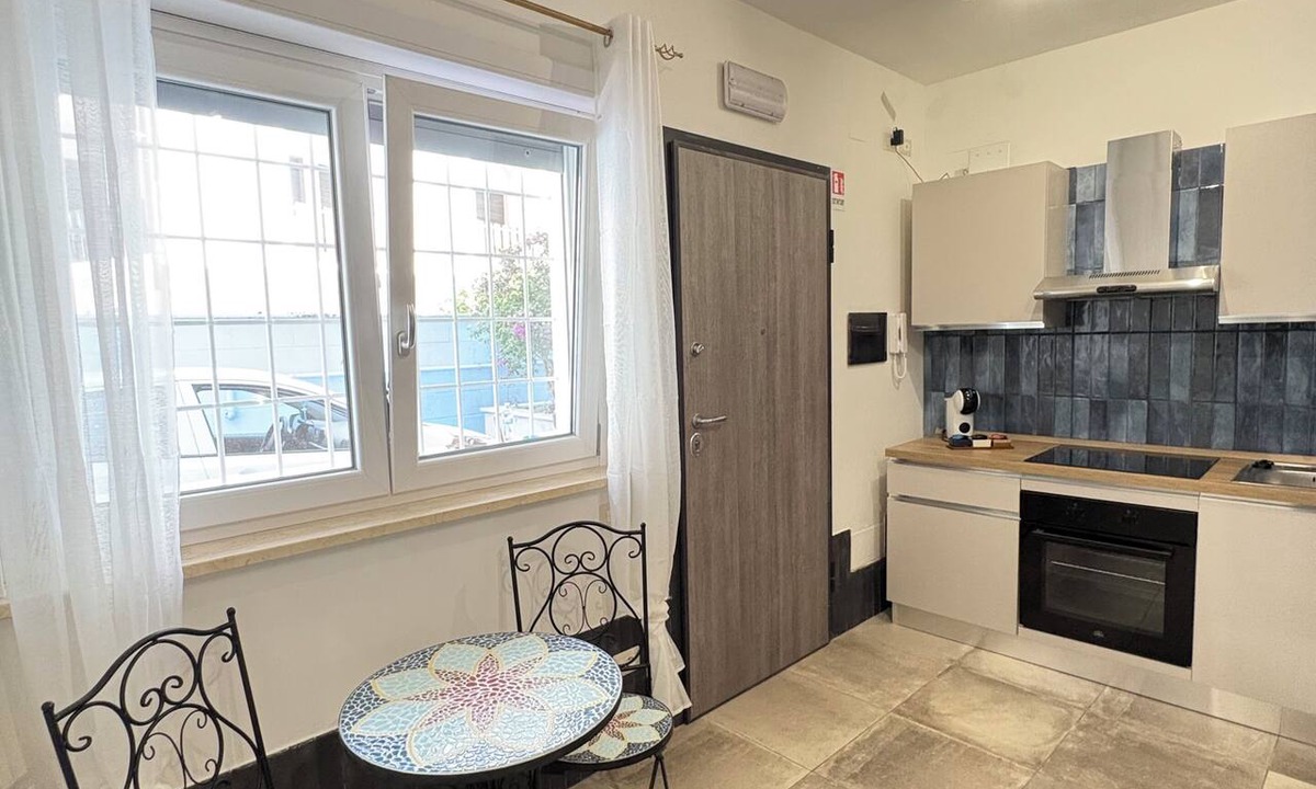 Nettuno Apartment | Low Tide Studio Apartment, Just a Stone's Throw from the Sea