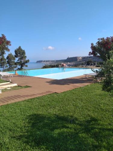 Macari House | Macari Residence Central Apartment