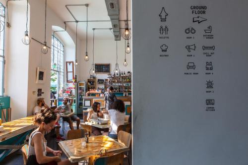 Ripamonti Corvetto Hostel | Madama Hostel & Bistrot