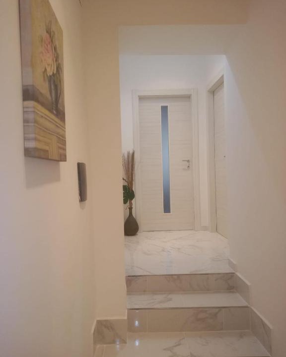 Pontecorvo Apartment | Maison Crowbridge