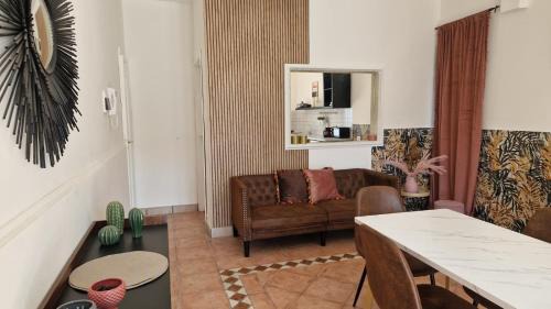 Cannizzaro Apartment | Maison La Scogliera