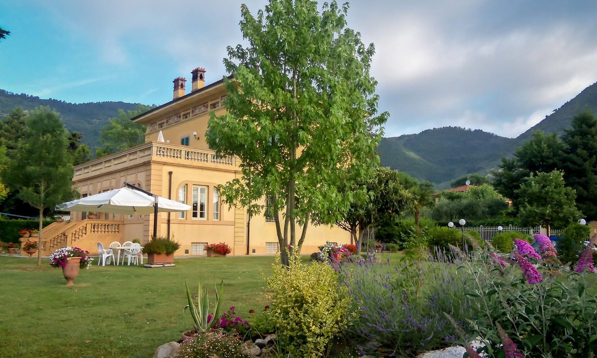 Santa Maria del Giudice House | Marta Guest House