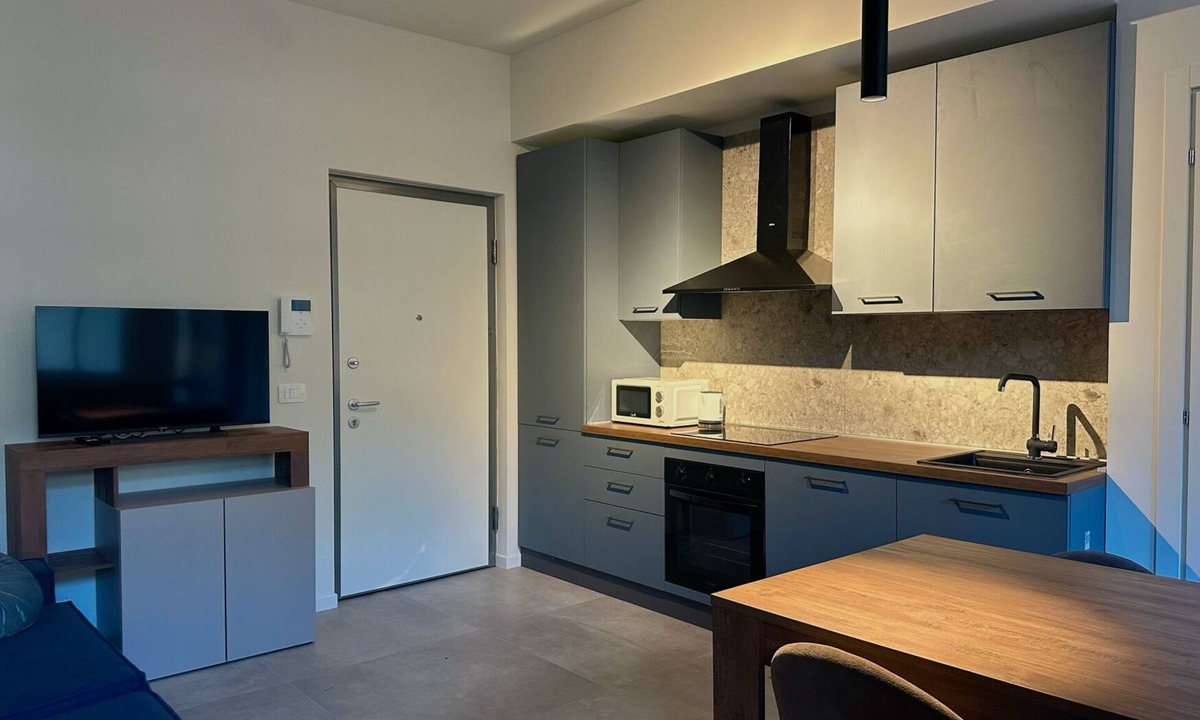 Stazione Apartment | Modern studio apartment air conditioning Bergamo center