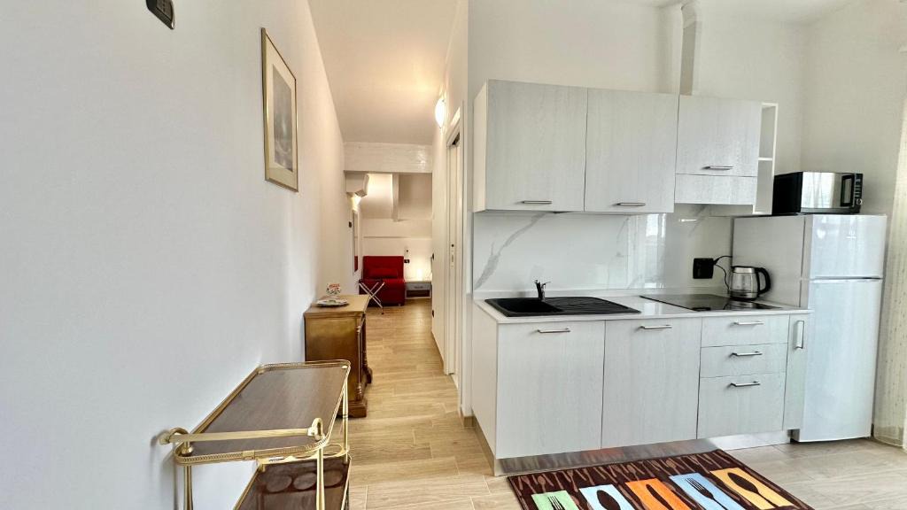 Cesate Apartment | MONOLOCALE A7 Moonlight- Rho fiera Mi