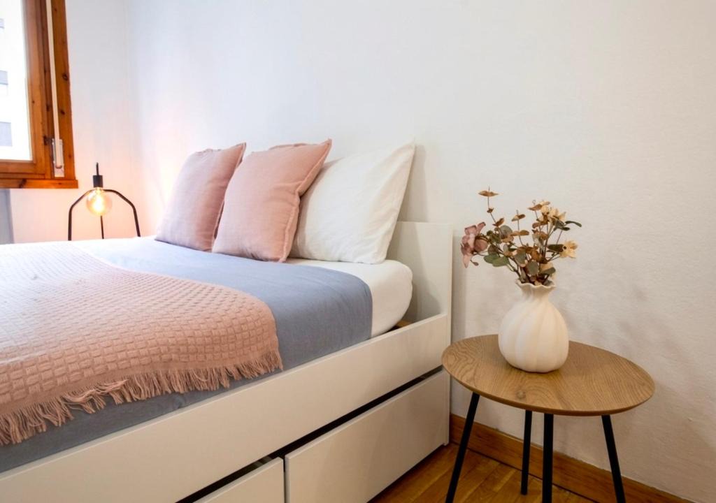 Reggio nell'Emilia Apartment | Monolocale Flower - Comfort & Free WIFI - Arena RCF
