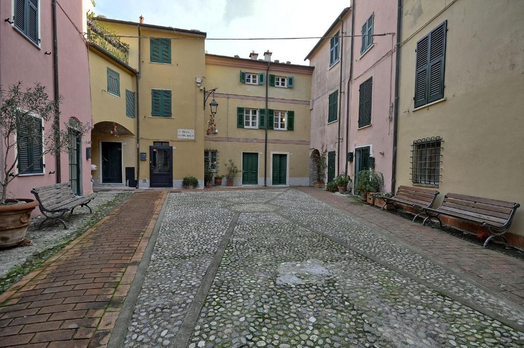 Montemarcello Apartment | Monte Marcello-Zanego Apartment Sleeps 6 WiFi