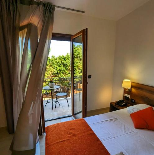Posto Vecchio Hotel | Morello Beach Hotel