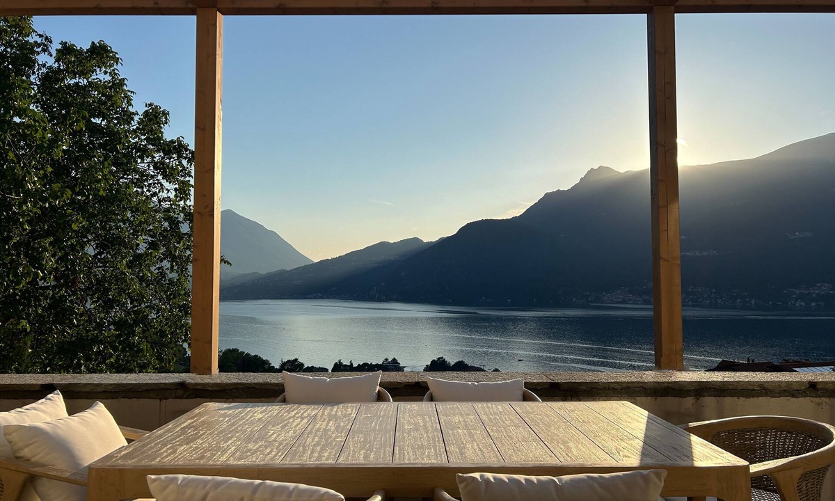 Bellano Villa | New Panoramic Villa with Pool, Wifi & AC on Lake Como