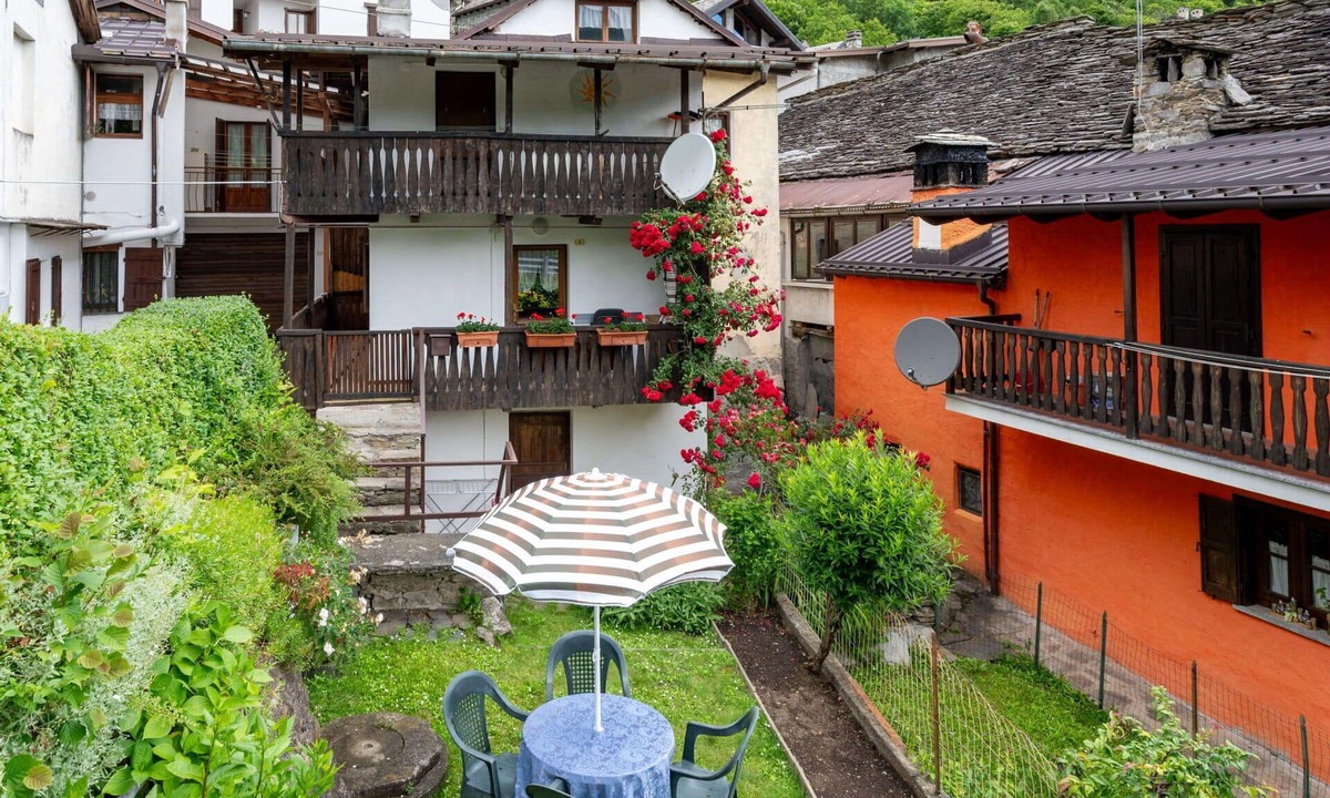 Molini Apartment | Nice apartment for 5 people with WIFI, TV, balcony and pets allowed