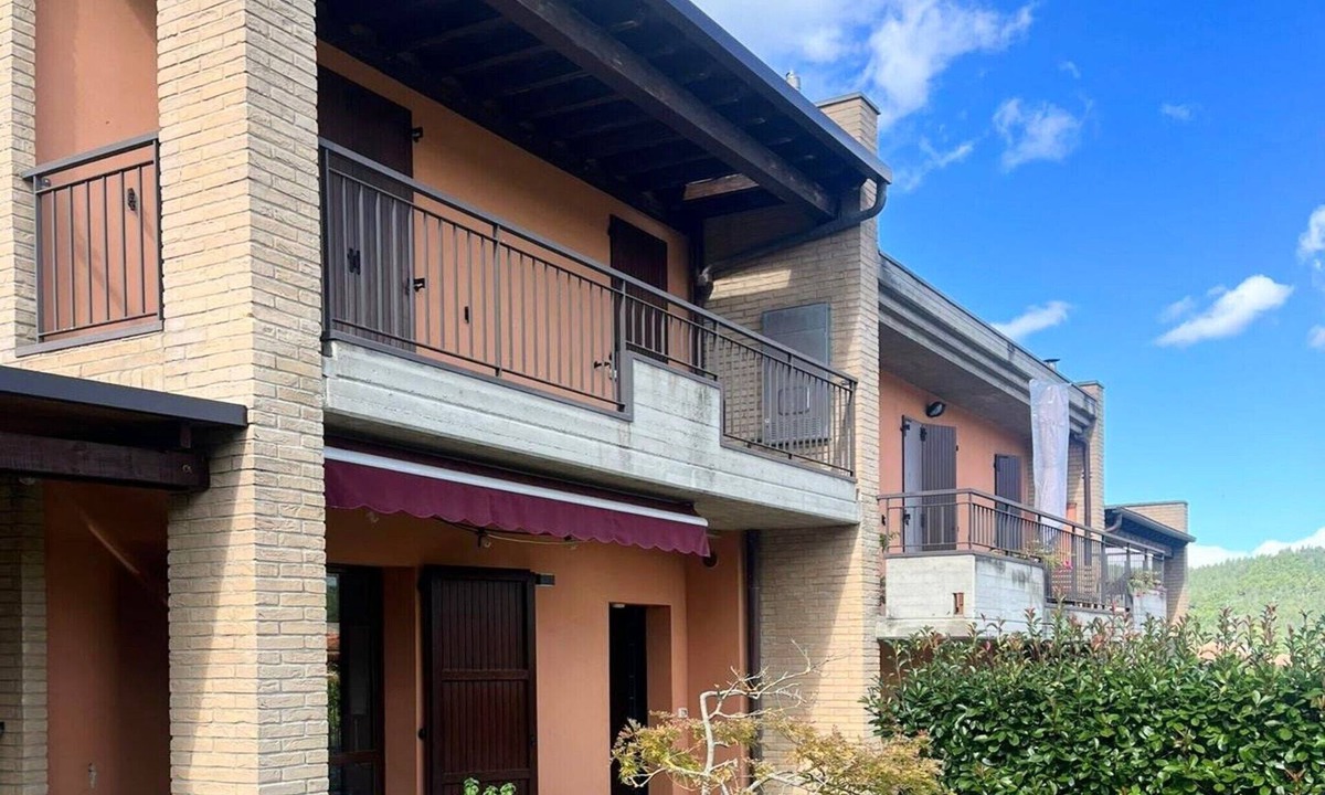 Fermignano House | Nice villa with pool and garden