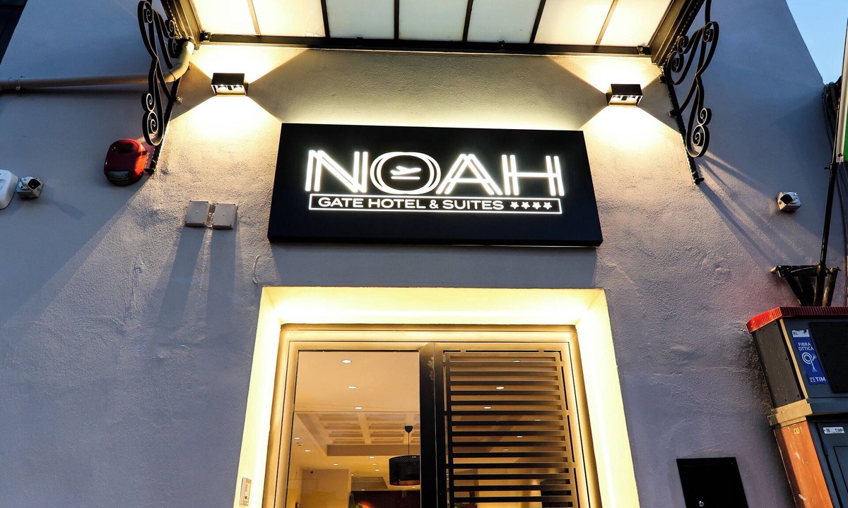 Naples Hotel | Noah Gate Hotel & Suites