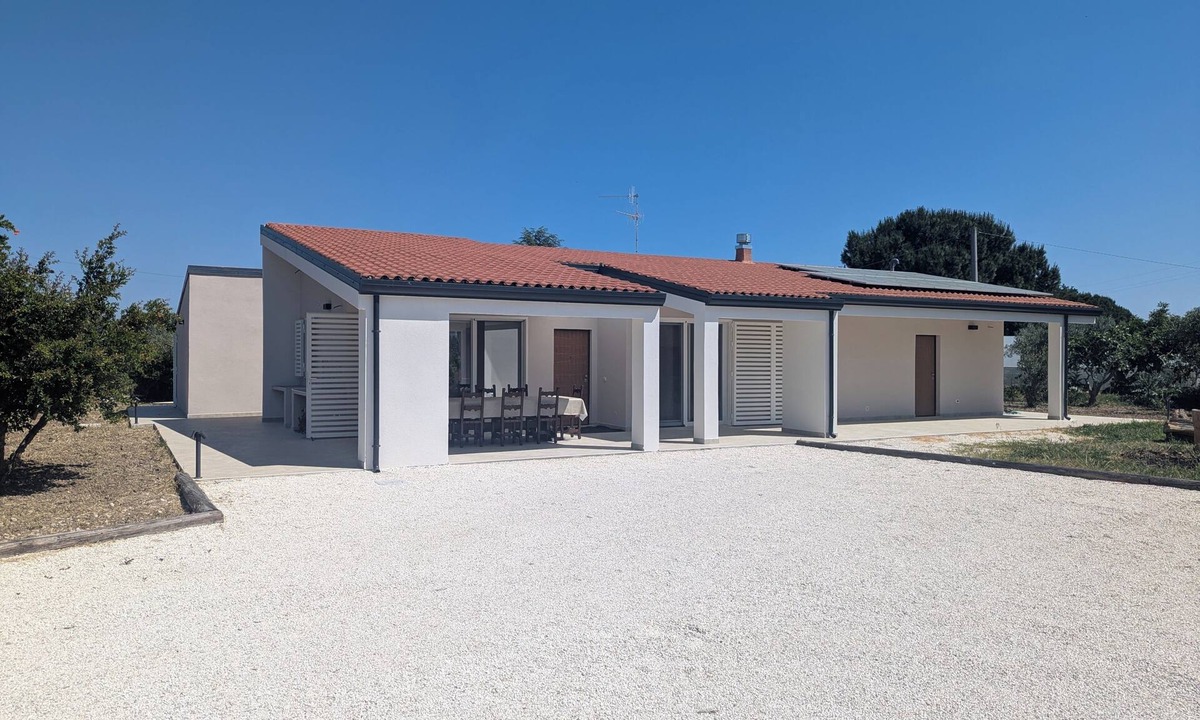 Ortona Villa | NOEMI HOUSE a stone's throw from the Ripari di Giobbe, Regional Nature Reserve