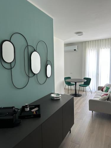 Melzo House | OFF 32 Suites