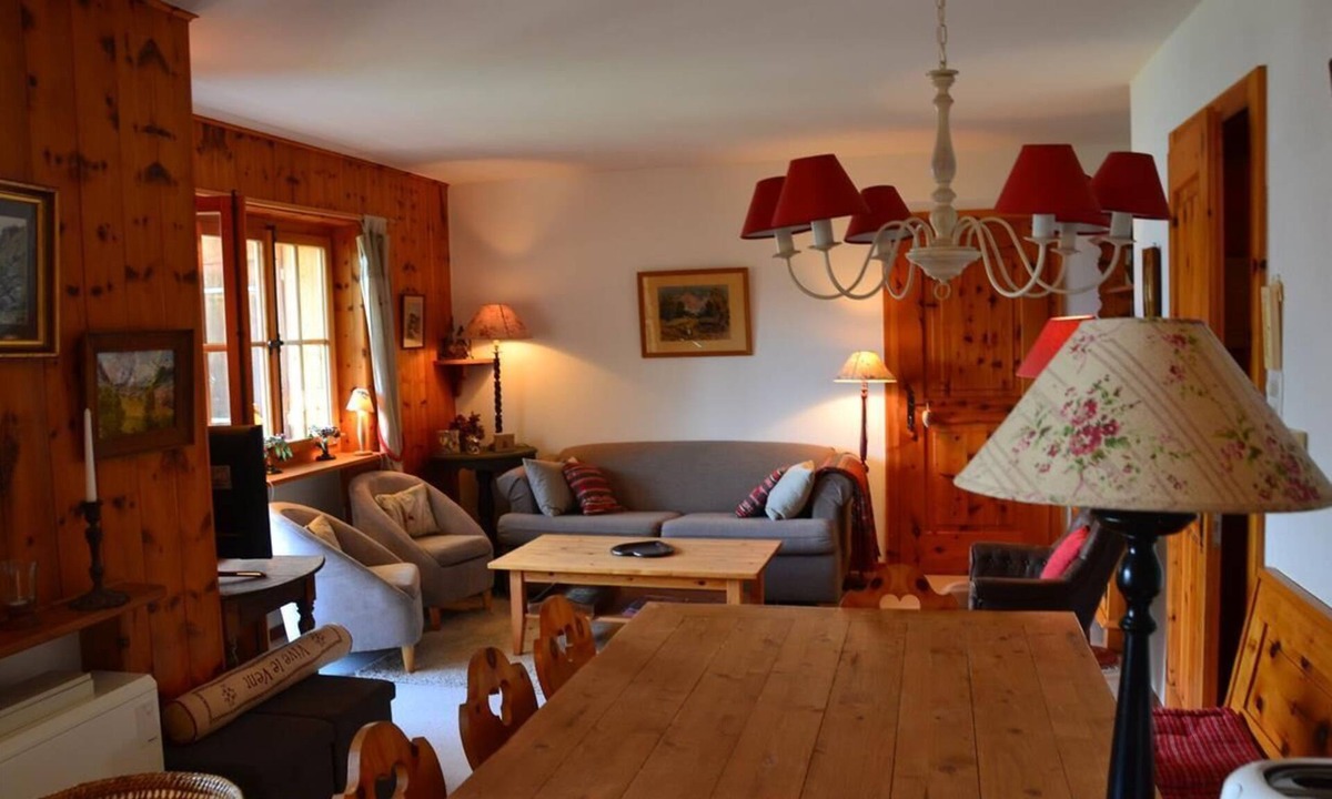 Saint-Luc Apartment | Outside : 3-room flat for 4 persons on the 1st floor, large terrace with garden furniture -Inside :