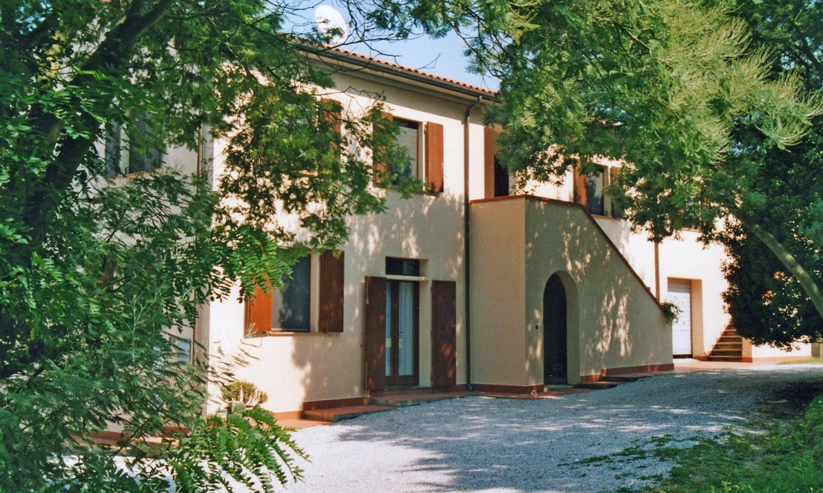 Crespina Villa | Pet-Friendly Villa 'Agriturismo La Serra - Carraia' with Shared Pool & Wi-Fi