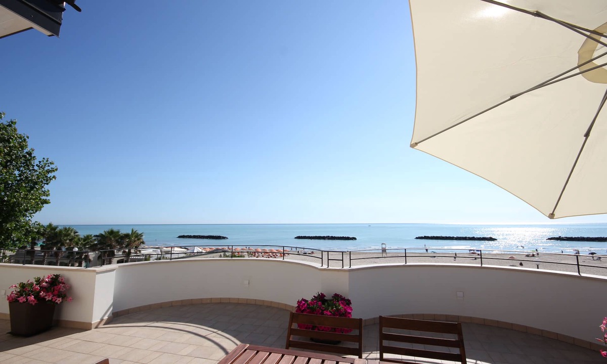 Porto San Giorgio Apartment | Prestigious penthouse apartment overlooking the sea