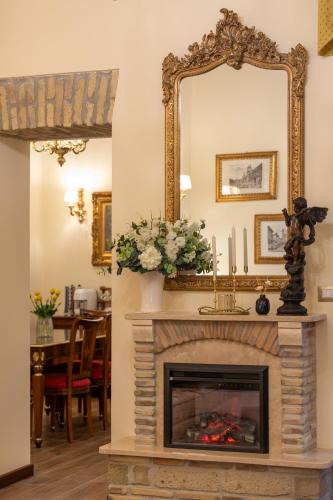 Esquilino Apartment | Queens Home In Rome