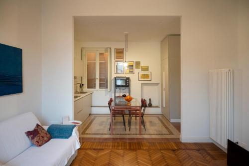 Vigevano Apartment | Repubblica Apartament