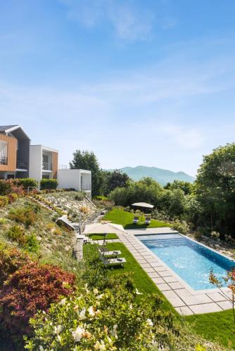 Trarego Viggiona Apartment | Residence Conca Verde 2 with pool