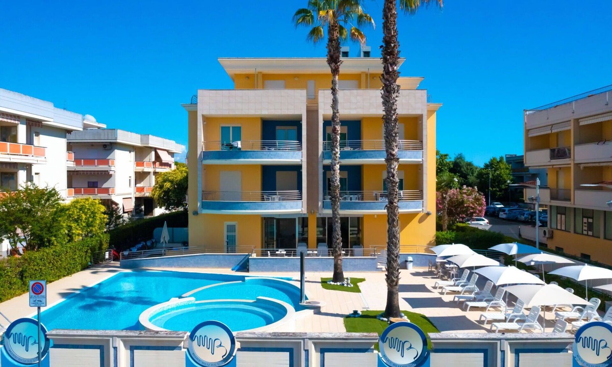 Villa Rosa Apartment | Residence Villarosa Pool and Beach