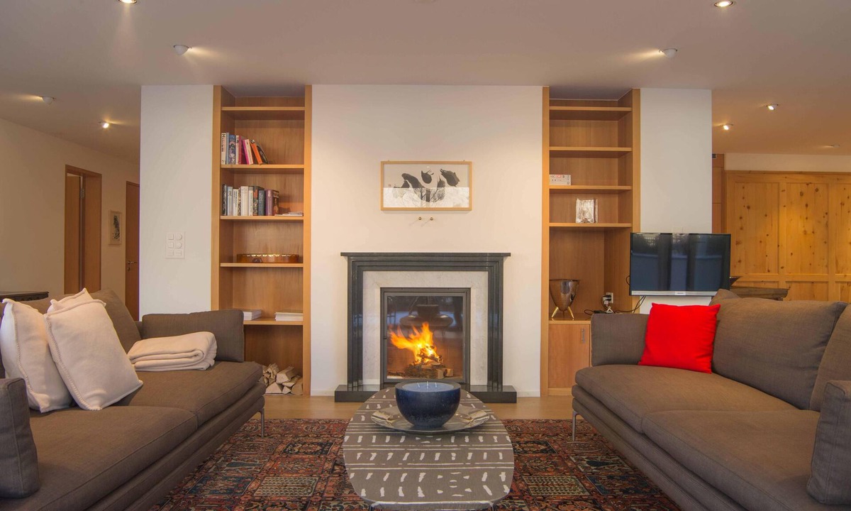 Sils-Maria Apartment | Residenza Alpenrose 31 – Spacious 4.5-room flat with a terrace and mountain view