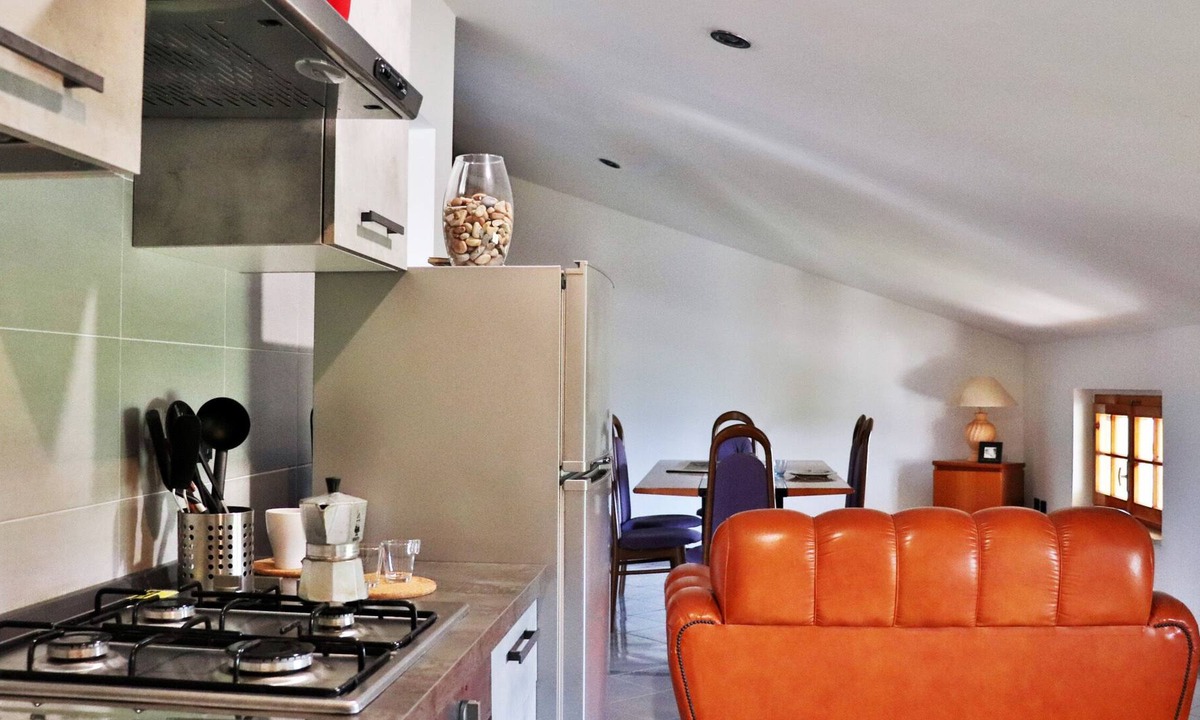 Rocca San Giovanni Apartment | Ricoo 13 - Two Bedroom Apartment, Sleeps 4