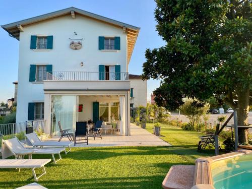 Castelnuovo del Garda Bed & Breakfast | ROSETO HOLIDAYS AZZURRO