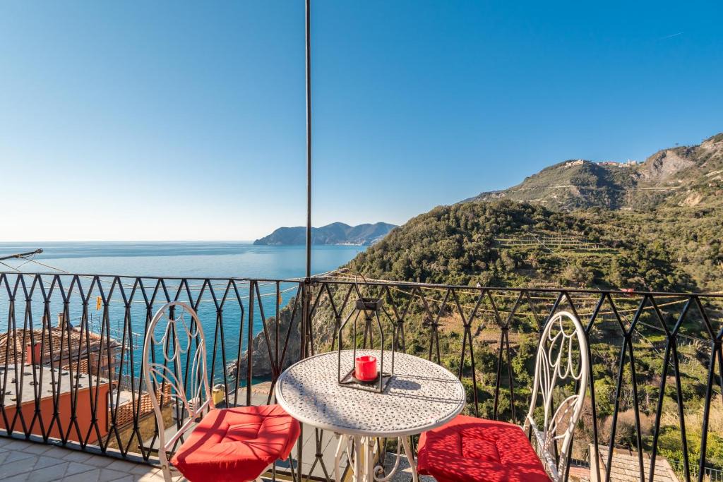 Corniglia Apartment | Rossi Tramonti 1,