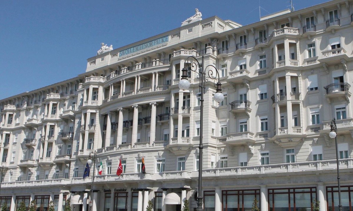 Trieste City Centre Hotel | Savoia Excelsior Palace Trieste – Starhotels Collezione