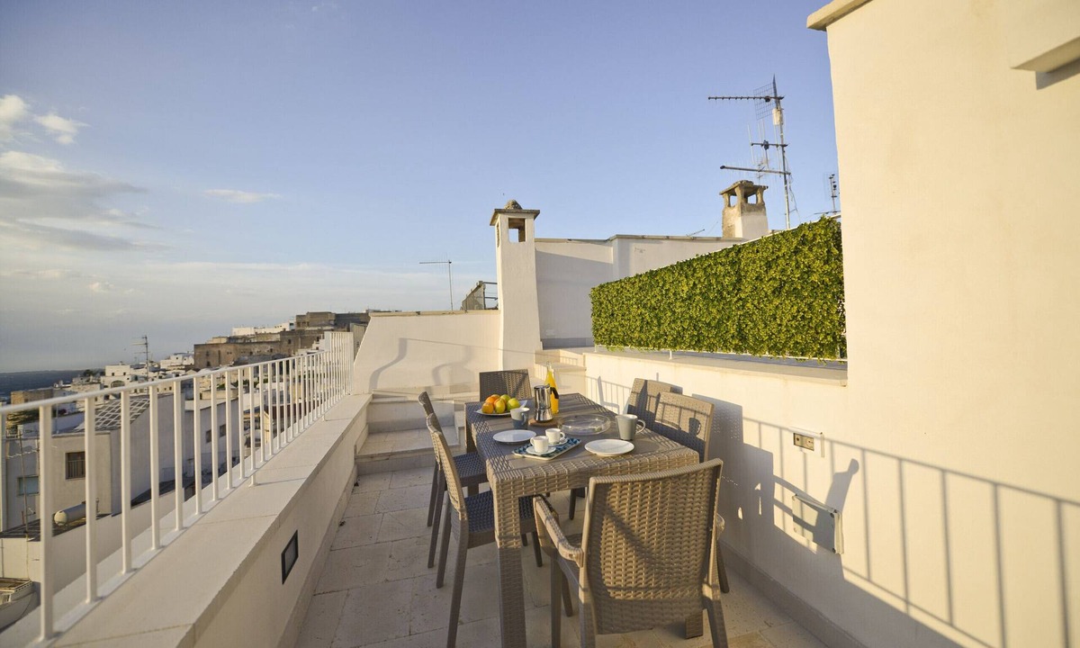 Ostuni Apartment | Scirocco Apartment with Terrace by Wonderful Italy