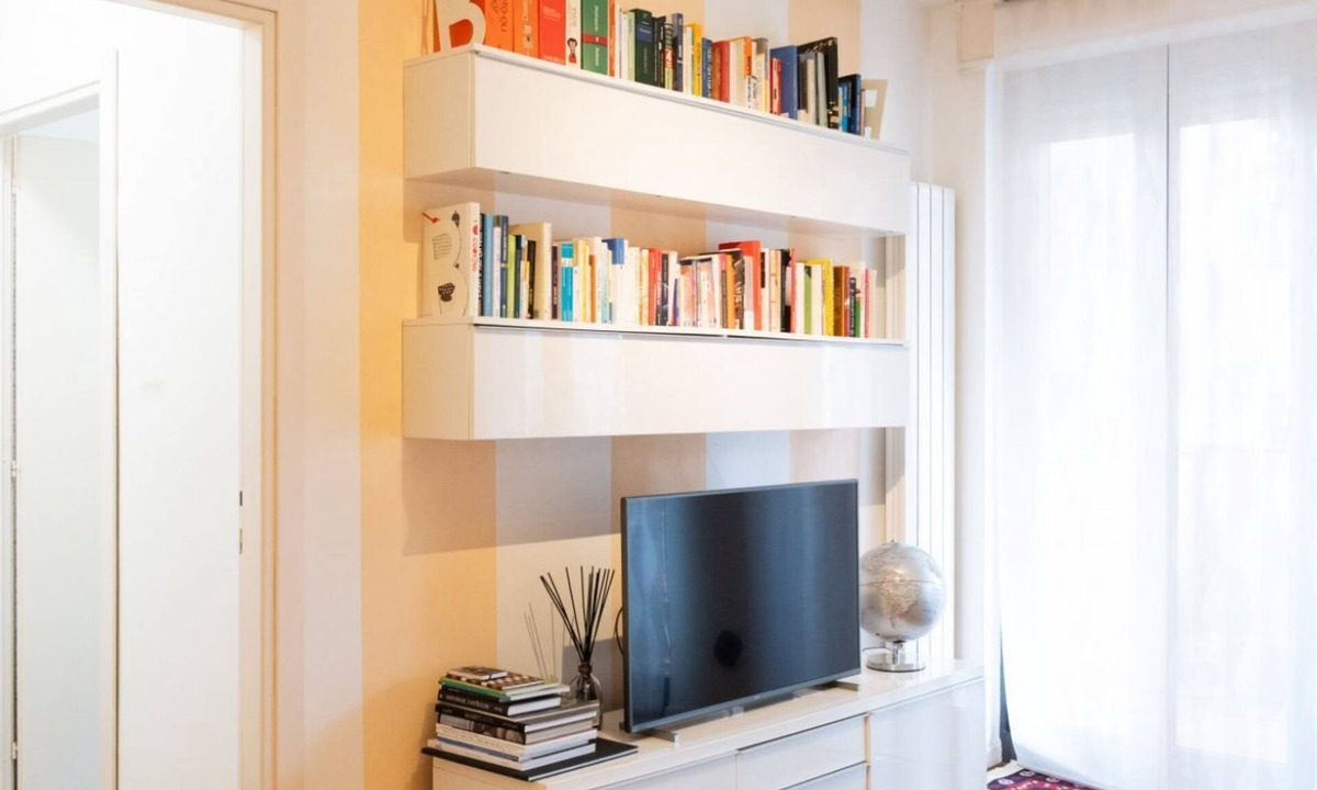 Villa San Giovanni Apartment | Spacious and cosy two-room flat in the Bicocca area