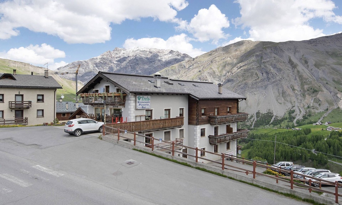 Trepalle Apartment | Studio Apartment "Trela" near Slopes with Balcony & Wi-Fi